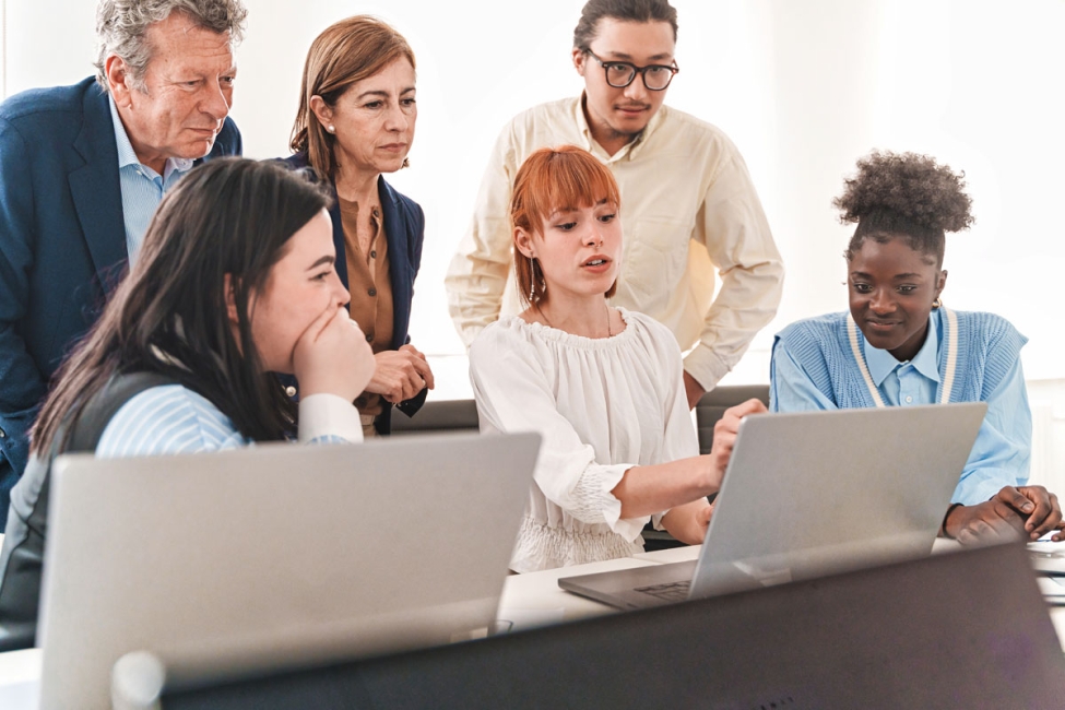 How to Train Non-Technical Staff on Cloud-Based Platforms